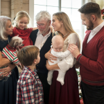 Які молитви читають хрещені батьки під час хрещення дитини