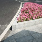 Бордюр для клумби: акуратна межа без бетонування
