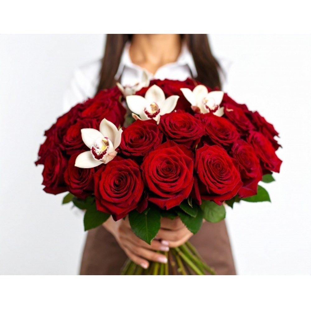 Букет 25 червоних троянд та орхідея