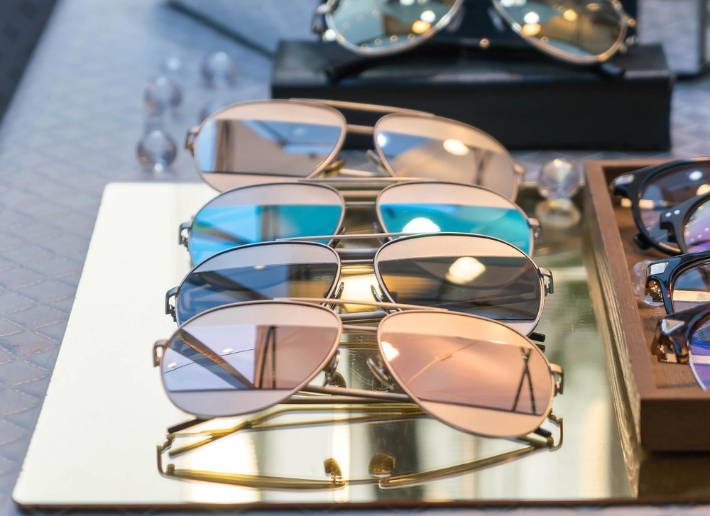Чем опасны некачественные солнцезащитные очки для зрения и здоровья глаз