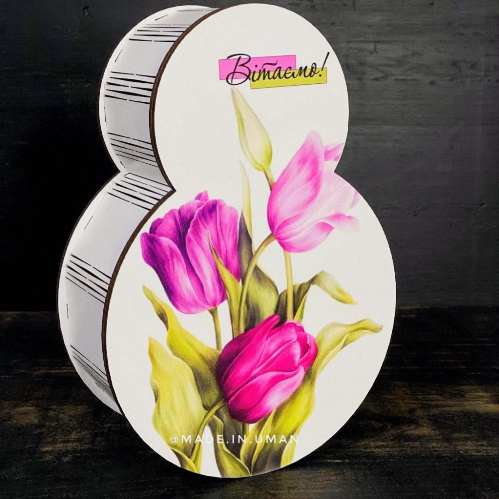 Чому саме подарункова коробка – плюси такого презенту та ідеї наповнення до 8 березня