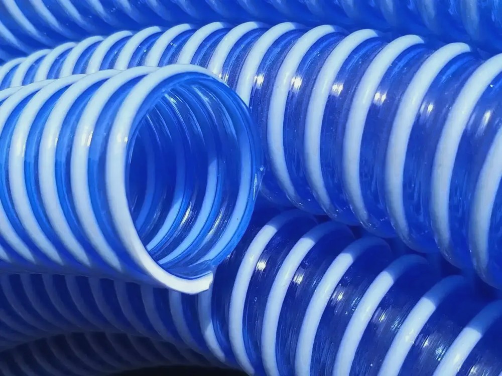 Промислові шланги для води – технічні характеристики та сфери використання