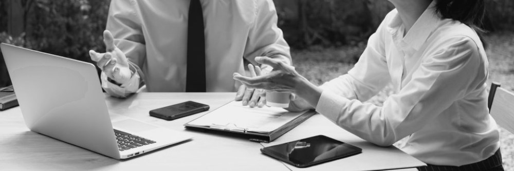 Що входить у поняття юридичного супроводу бізнесу