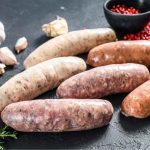 Які спеції формують смак ковбаси: базовий набір для виробника