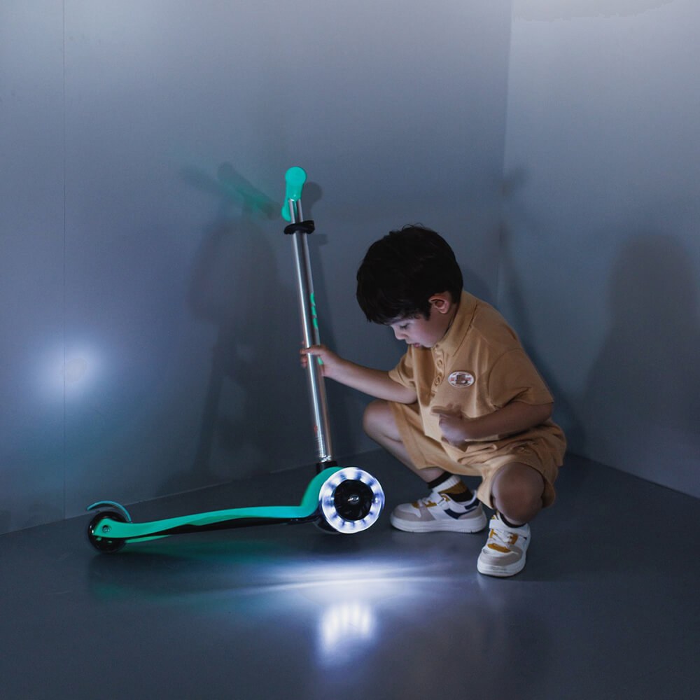 Самокати Micro Maxi Deluxe – комфорт та стиль у кожній поїздці