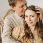 Що означає поцілунок в голову: психологія та мова тіла