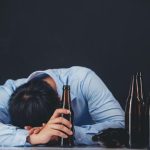 Чому не варто виходити із запою самостійно