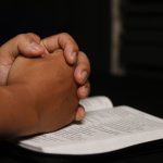 Подячна молитва: тексти подяки Богові за отримані ласки та допомогу